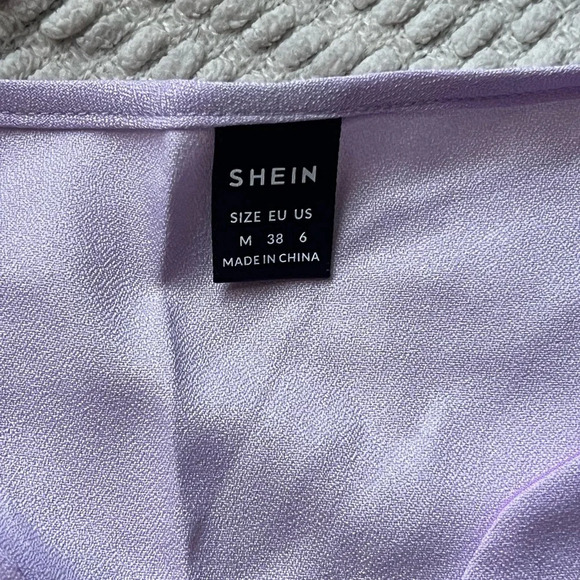 🖤New Solid Lightweight Notched Neck Blouse🖤 - Picture 7 of 7